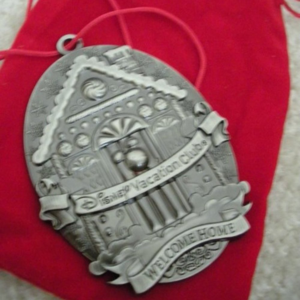 Disney Vacation Club Christmas Ornament - 2012 Members Only Pewter Ornament NEW